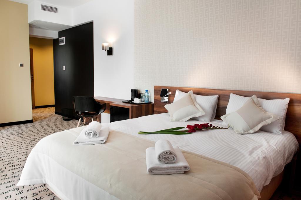 Hotel Piano Lublin Room photo