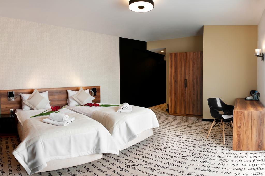Hotel Piano Lublin Room photo